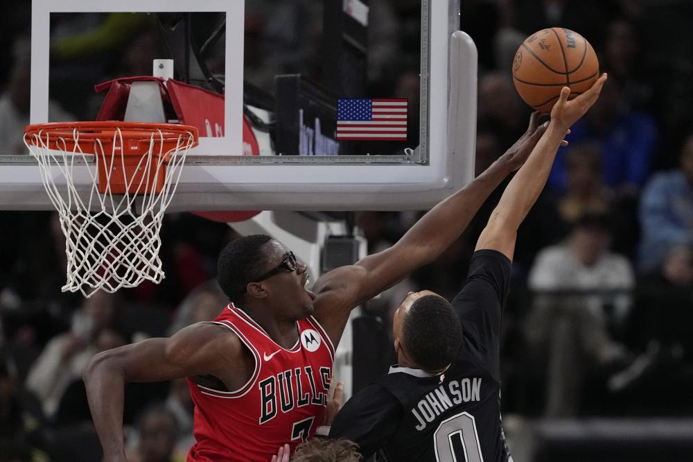 中的表现或 中的表现或