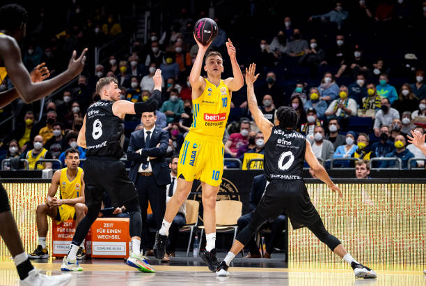 进一步增加 进一步增加